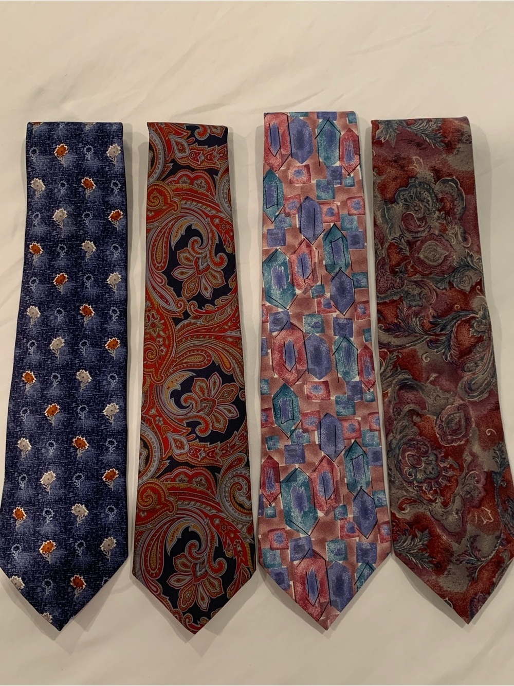 (4) Van Heusen & Custom Design Men's Silk Ties Set - Blue, Red, Pink,